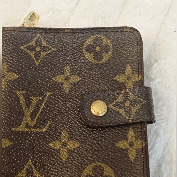 🔥🔥HOT DEAL🔥 🔥Authentic Louis Vuitton Wallet 🔥 - Picture 3 of 15